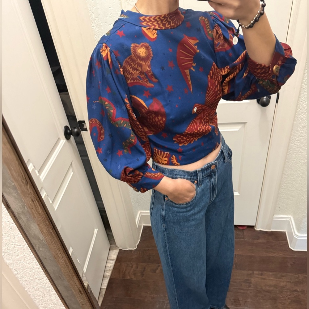 NEW NWT Farm Rio rare long sleeve animal print blue blouse back zip size S